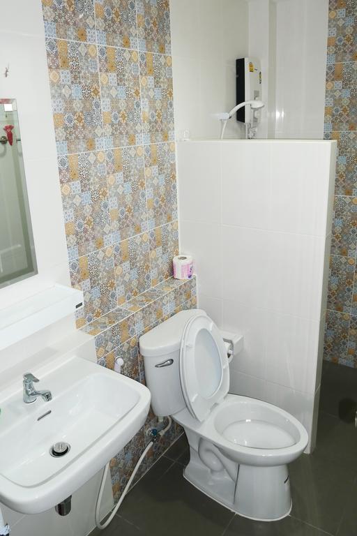 Bann Rumyen Klang Dong Phayayen Экстерьер фото
